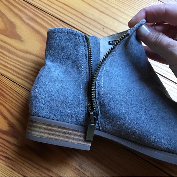 Spenco Light Grey Suede Leather Ankle Boots, EUC, 9 - Picture 8 of 11